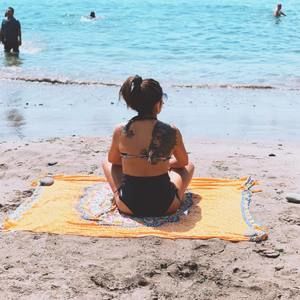 Meet your Posher, Claudya